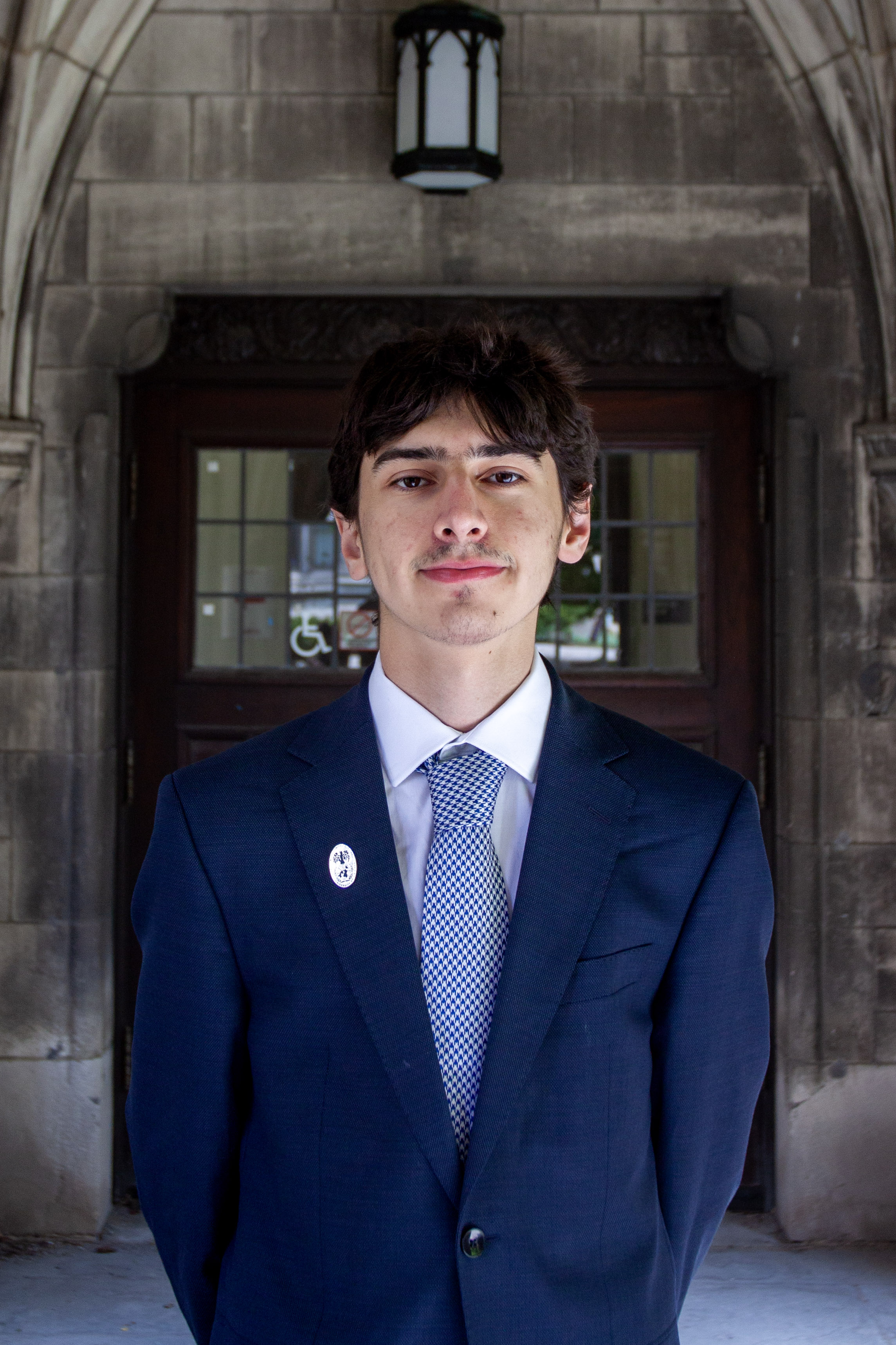 Mr. Felipe Ruiz (he/him)
